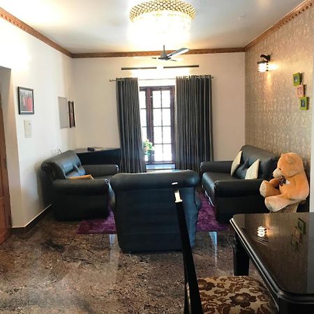Beersheba Three Bed Room A/C Apartments 特里凡得琅 外观 照片