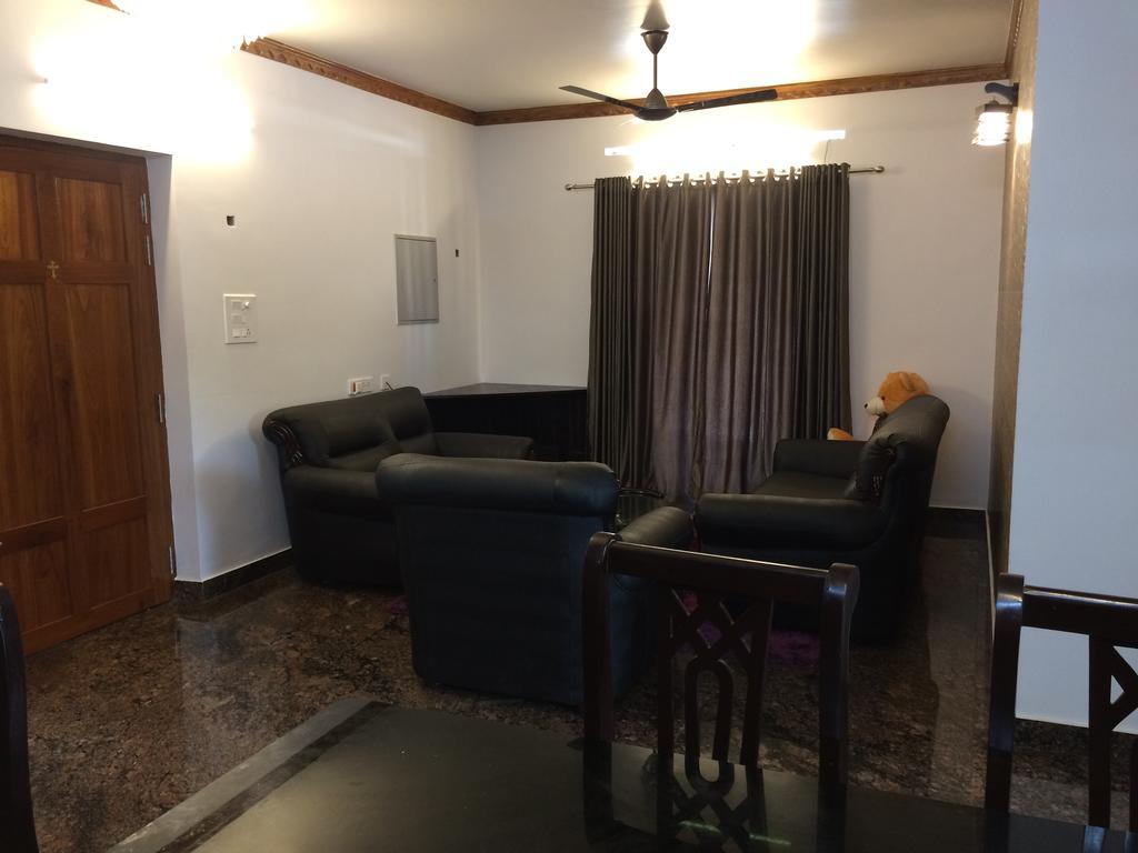 Beersheba Three Bed Room A/C Apartments 特里凡得琅 外观 照片