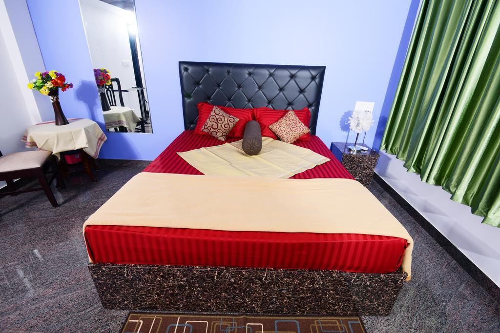 Beersheba Three Bed Room A/C Apartments 特里凡得琅 外观 照片